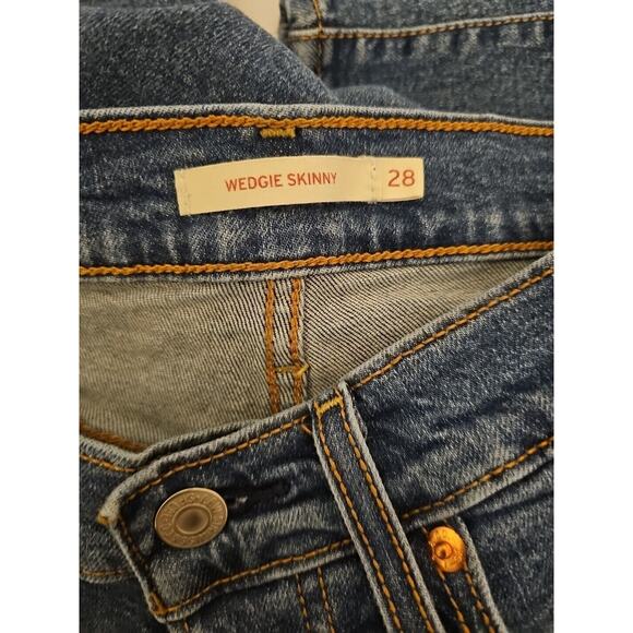 Levi's Wedgie Skinny Jeans Women's‎ size 28 Button Fly Raw Hem High-Rise - Picture 9 of 14